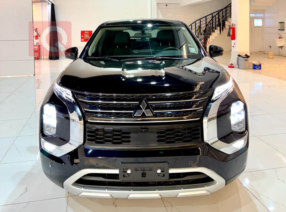 ميتسوبيشي اوتلاندر